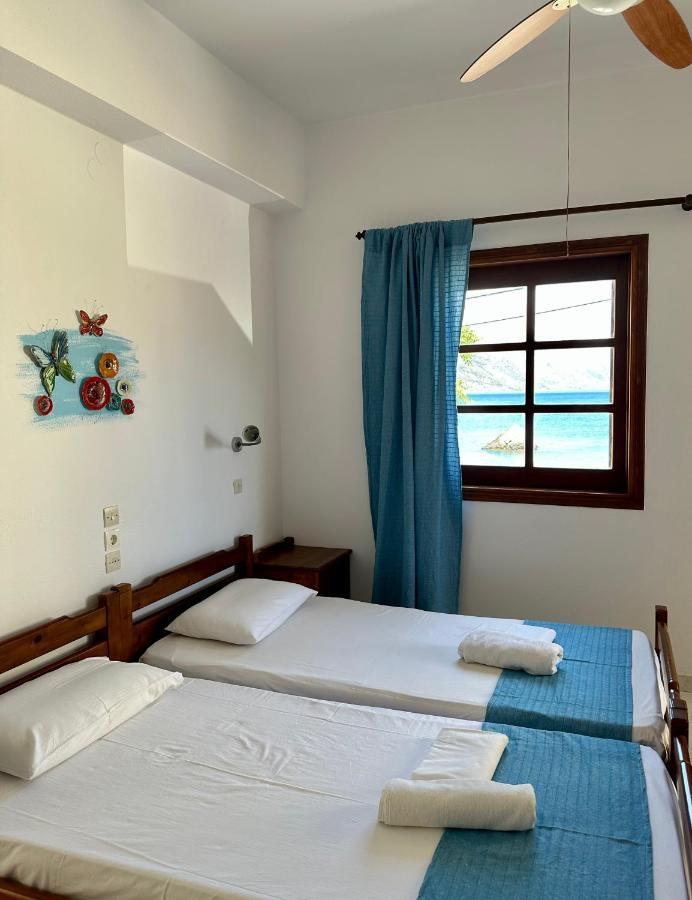 Bonatsa Rooms Palaiochora Exterior photo